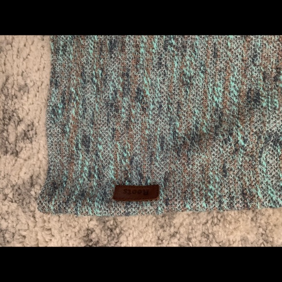 Roots Canada women’s shirt - Picture 4 of 4